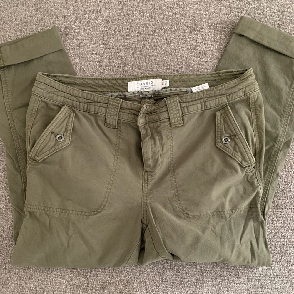 Torrid Crop Twill Military Pant Sz 12